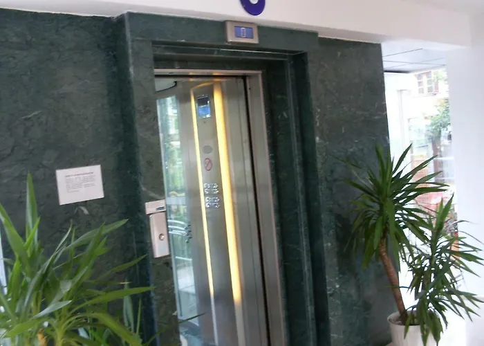 Gizem Special Class Side